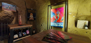 04-Podere-Casanova-Wine-Art-Shop