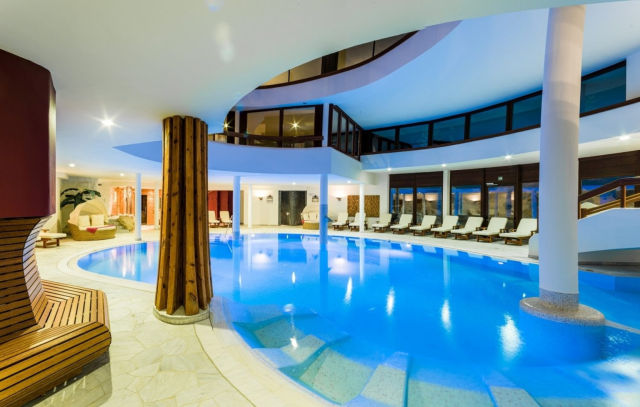 08 Granbaita Dolomites_piscina interna