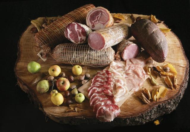 02 Sutrio_Fums, profums, salums