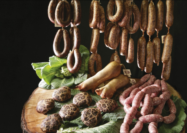 03 Sutrio_Fums, profums, salums