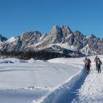 Experience in Carnia, fra i monti del Friuli Venezia Giulia – Vivere la montagna ad andamento lento – Con Visit Zoncolan ciaspolate, escursioni nei boschi al lume di lanterna, fattoria diffusa (e molto altro) per i bambini